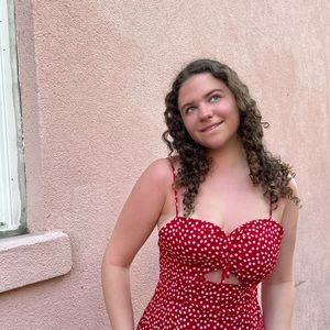 Meet your Posher, Natalie